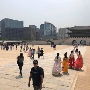 Meet your Posher, Le maire